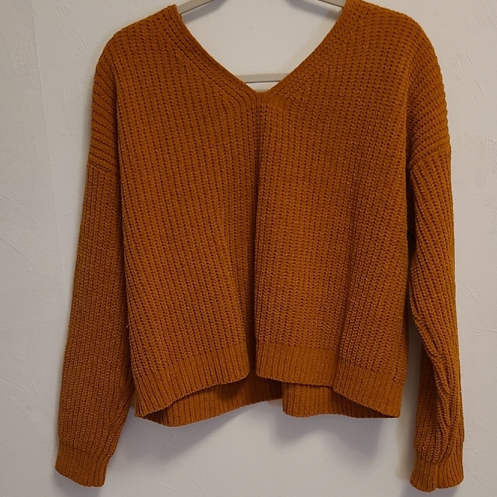 Elegant V-Neck Sweater in Rich Brown - Picture 7 of 7